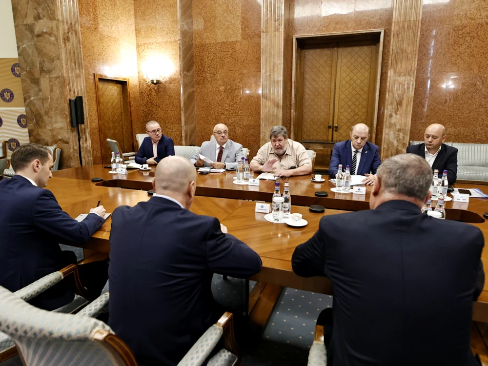 Ilie Bolojan la întâlnirea cu reprezentanții celor cinci confederații sindicale/FOTO: Gov.ro