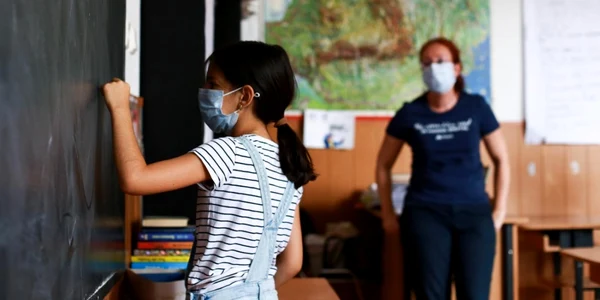 calarasi profesor care preda in comunitati defavorizate foto teach for romania