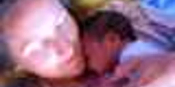 Mii de britanice nevoite să nască pe coridoare şi în toaletele maternităţilor