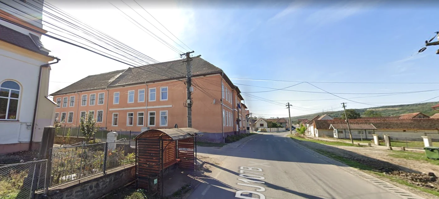 Școala Gimnazială Alămor din Loamneș Sibiu Foto Google Maps 