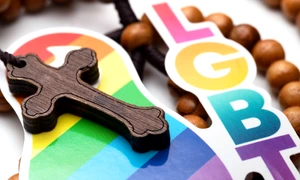 cruce crestinism religie gay lgbt homosexsualitate shutterstock 1941144799 jpg