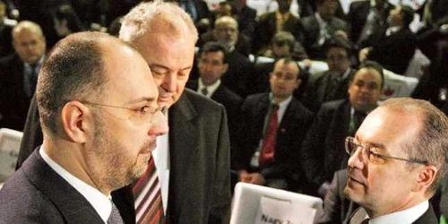 Kelemen Hunor şi Emil Boc vor să traseze colegii electorale care să-i avantajeze