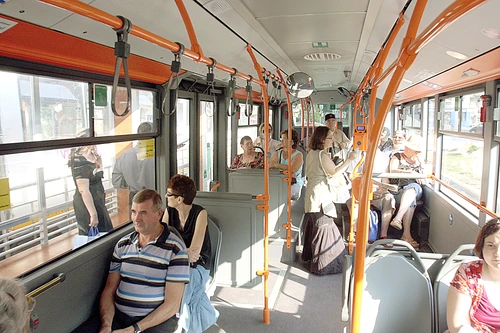 Infractorul fura din buzunarele bucureștenilor care circulau cu RATB
