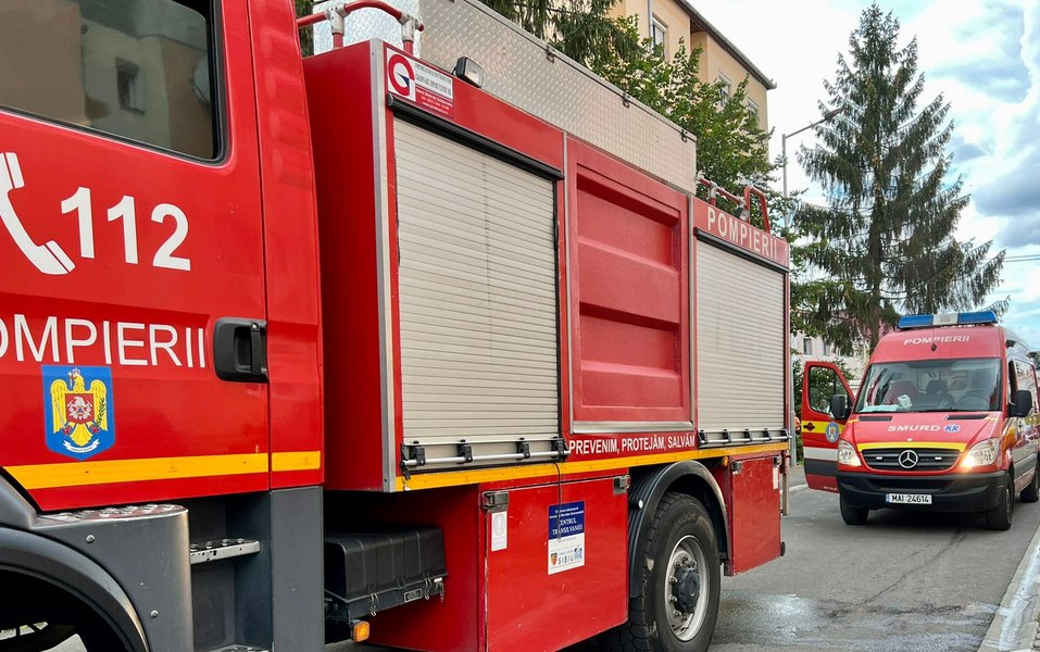 Accident cu cinci persoane implicate pe DN 7, la ieşire din Boiţa: Traficul, blocat. Coloane de autovehicule în ambele direcții