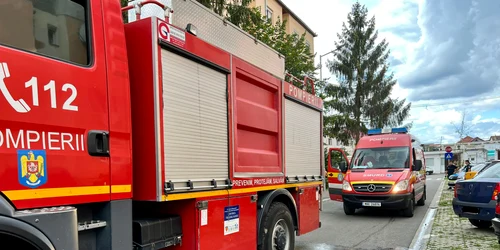 Bloc evacuat în Sibiu din cauza unei tigăi Foto ISU Sibiu jpeg