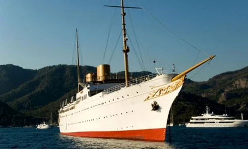 Iahtul fondatorului Turciei moderne, folosit de o reţea de prostituţie jpeg