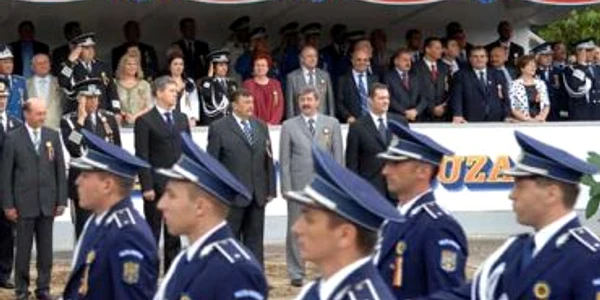 MAI va angaja peste 1.600 de absolvenţi ai Academiei de Poliţie şi ai şcolilor de agenţi