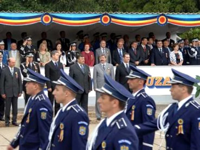 MAI va angaja peste 1.600 de absolvenţi ai Academiei de Poliţie şi ai şcolilor de agenţi