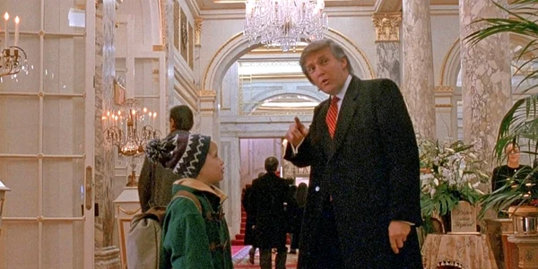 Secvența cu Macaulay Culkin și Donald Trump din filmul „Singur acasă 2” FOTO Profimedia 