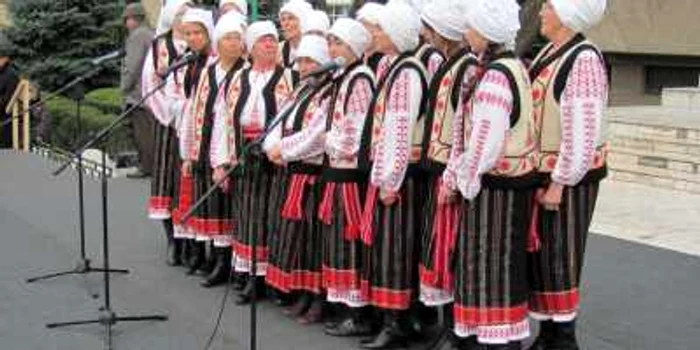 Colindătorii i-au urat pe șefii de la județ