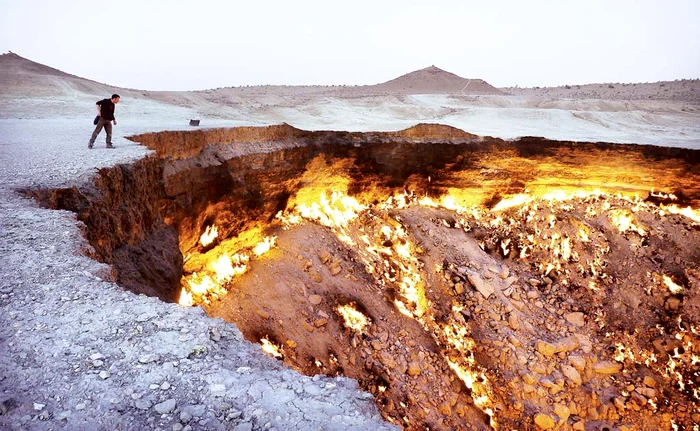 Poarta Iadului din Turkmenistan e cea mai periculoasă destinaţie turistică de pe planetăFoto: profimedia