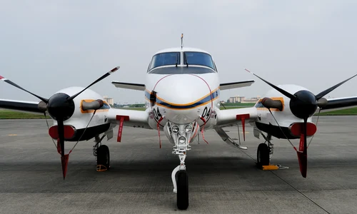 avion ploaie jpg