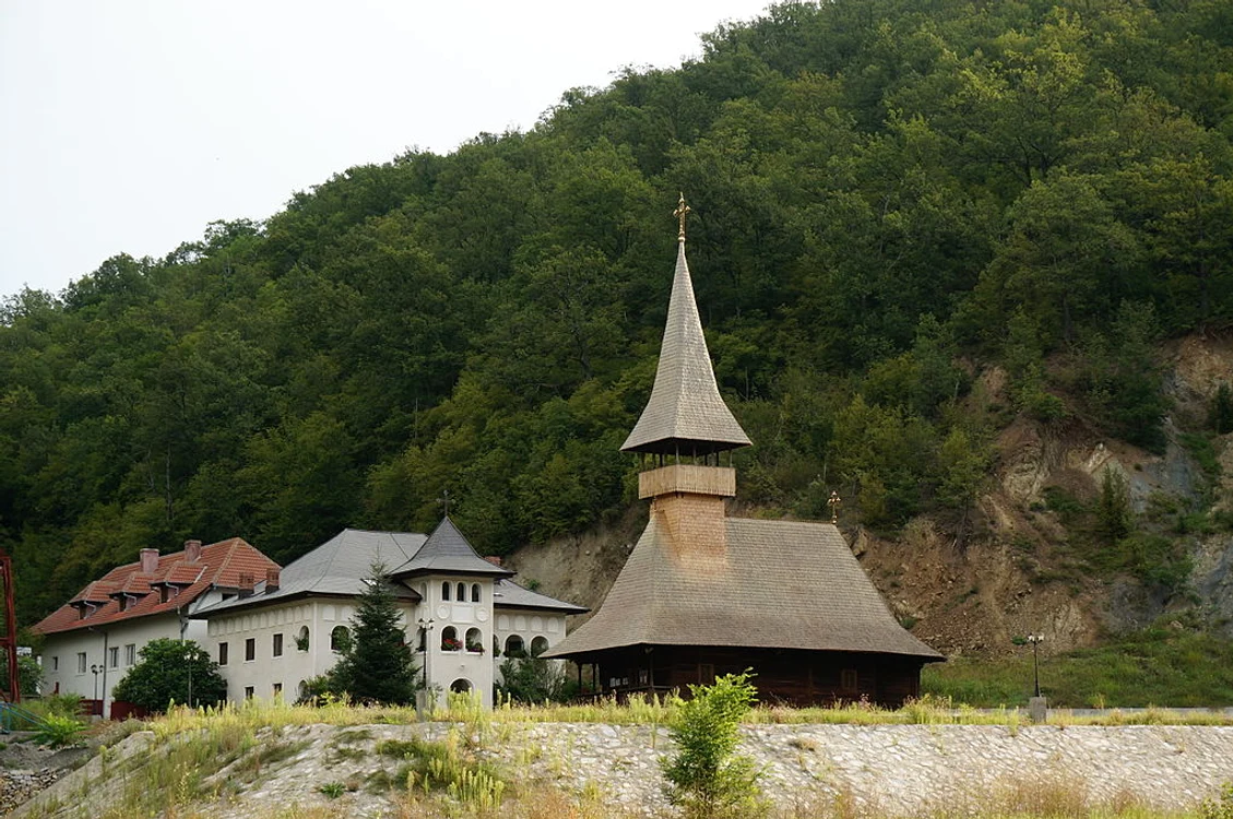 
    Mânăstirea de călugări Vodița din județul Mehedinți este cea mai veche din România Foto: ro.wikimedia.org  