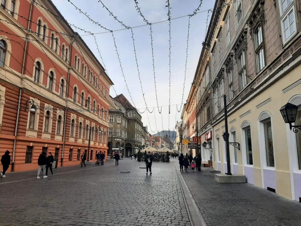 Tradiţie vs bucuria copiilor FOTO Ioan Buciumar