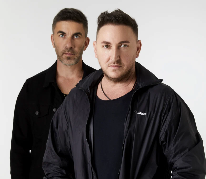 
    Gino Manzotti şi DJ Maxx, doi artiști longevivi în peisajul muzical actual  