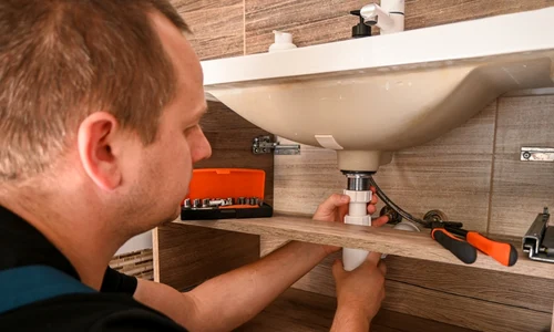 Instalator, foto Shutterstock jpg