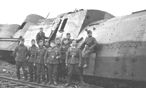 Cum arătau trenurile blindate din perioada Războaielor Mondiale jpeg