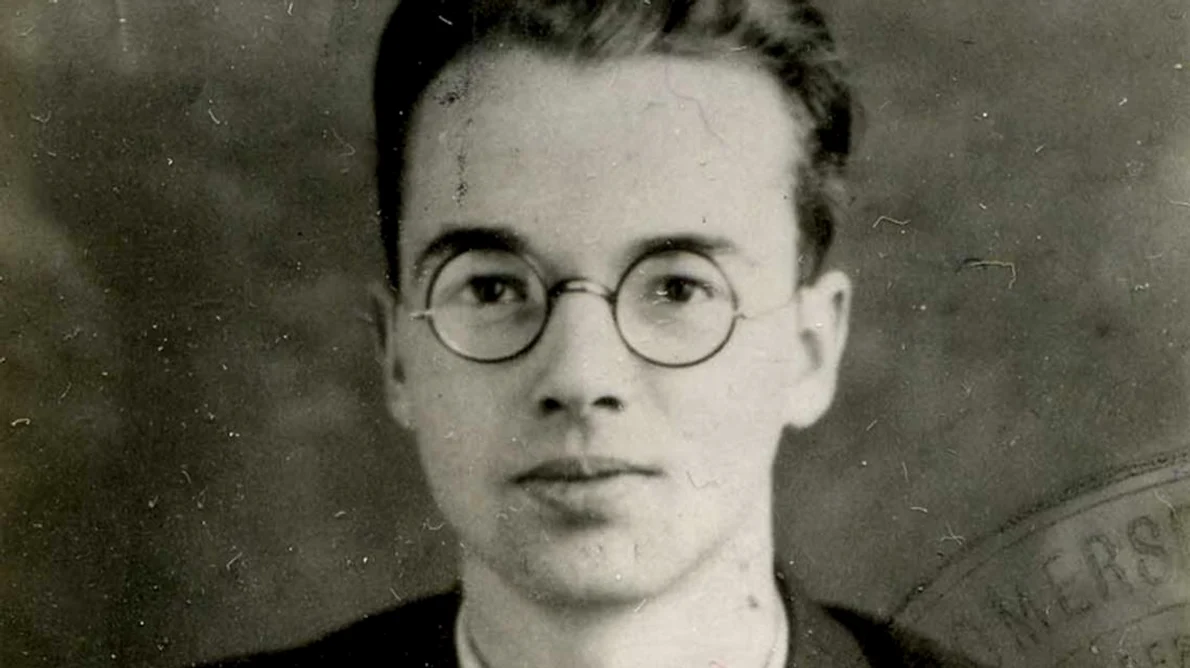 Calendar 1 martie: 1950   Savantul german Klaus Fuchs a fost condamnat la 14 ani închisoare pentru spionaj în favoarea URSS jpeg