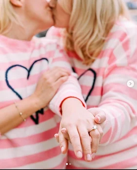 Rebel Wilson s-a logodit cu iubita ei