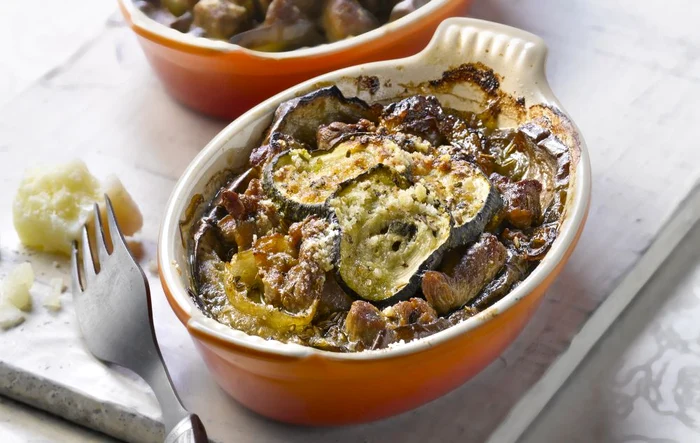mancare de vinete cu carne jpeg
