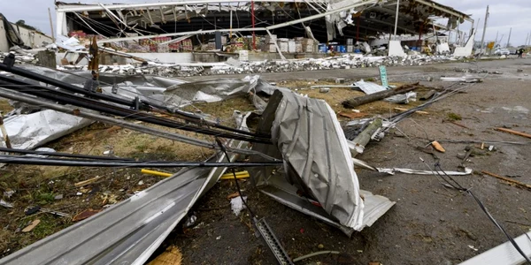 Distrugeri tornada Kentucky America SUA 11 decembrie 2021 FOTO AFP