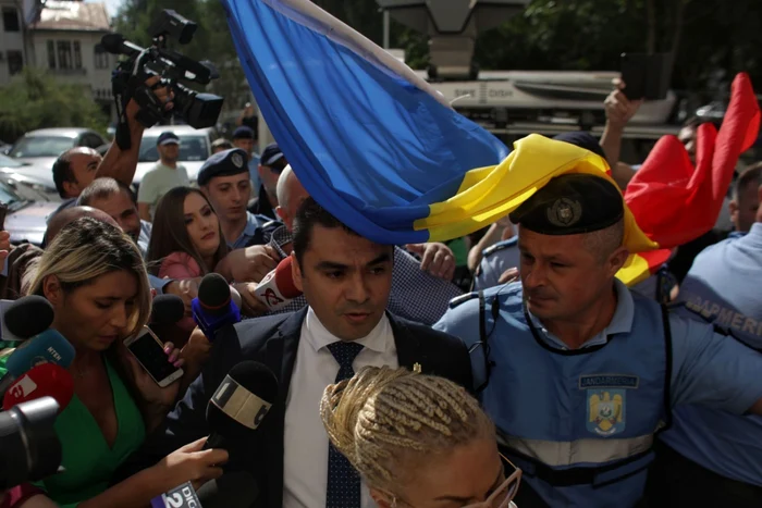 Protest  în timp ce Sebastian Cucoş soseşte la Parchetul General 21 septembrie 2018 FOTO Inquam Photos Octav Ganea