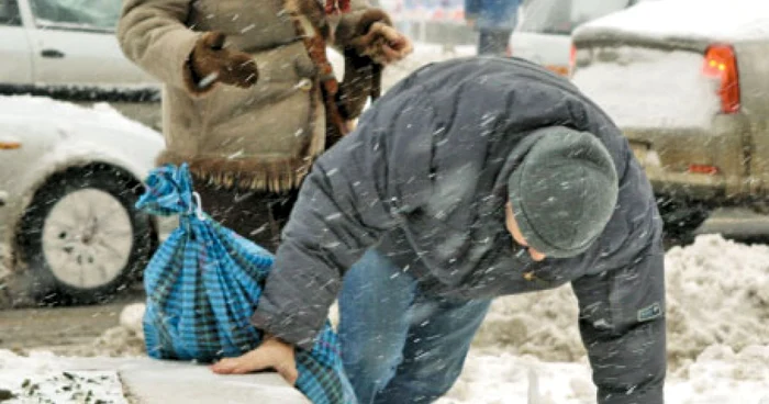 Deplasarea pe gheaţă şi zăpadă trebuie făcută cu mare atenţie