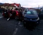 Accident pe Valea Oltului - în Bujoreni Vâlcea cu trei victime - coliziune între un TIR şi două autoturisme dintre care unul cu refugiaţi ucraineni Foto ISU Vâlcea