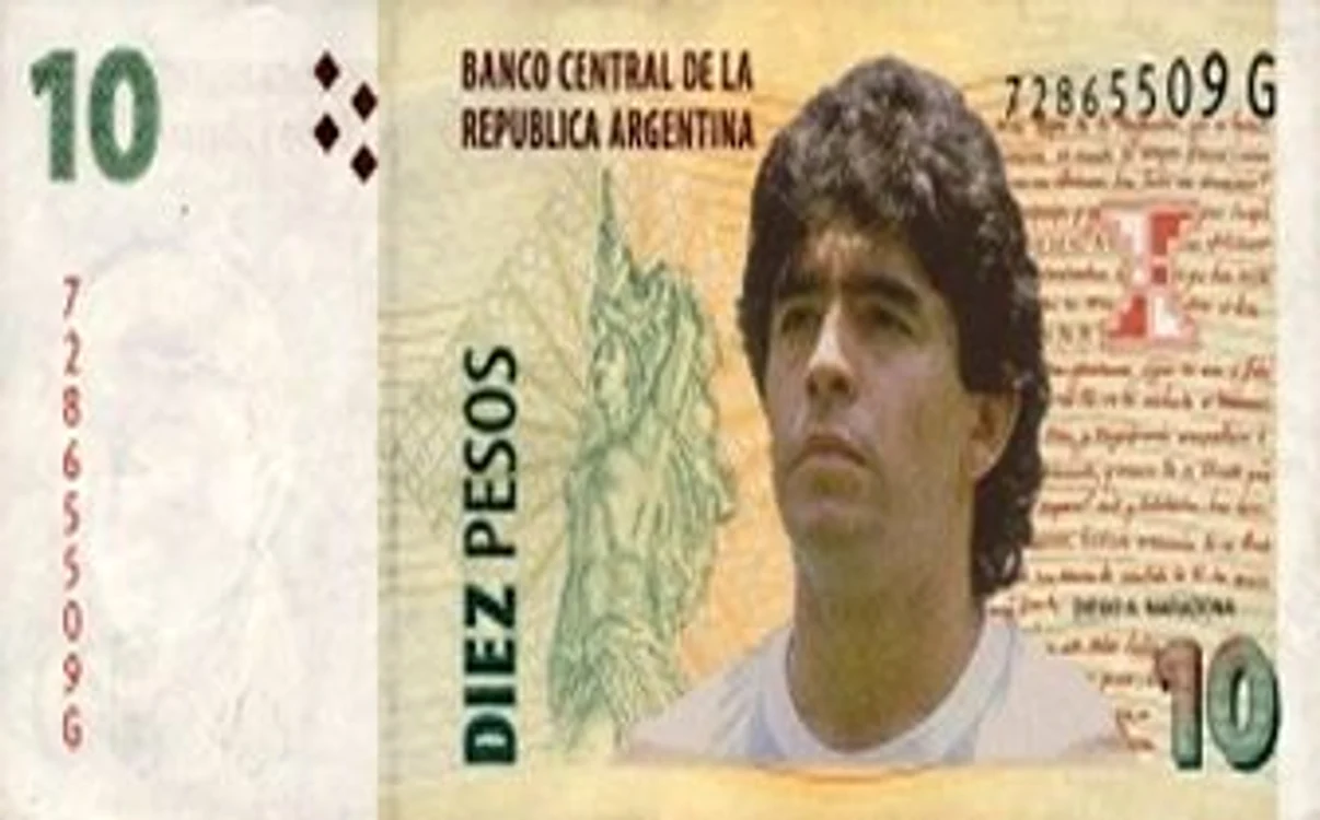 Aşa ar arăta bancnota de 10 peso cu chipul lui Maradona. Foto: lv7.com.ar
