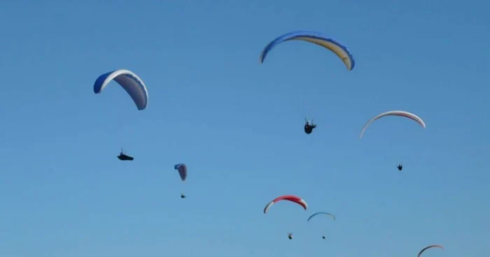 Parapantiştii vor face spectacol în weekend