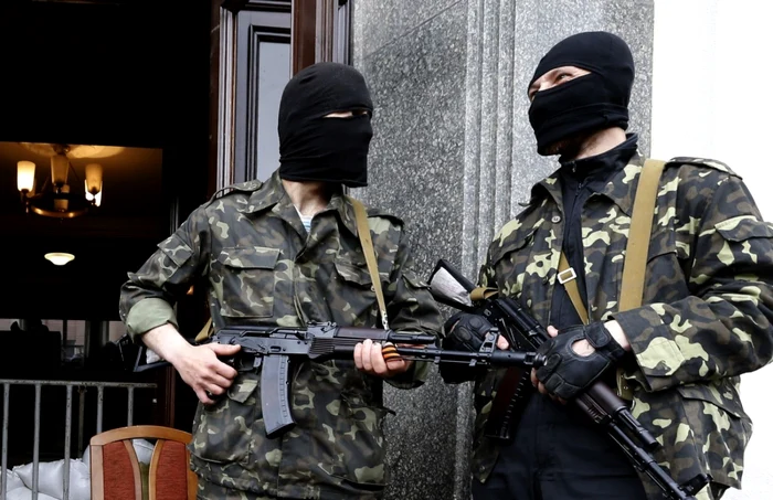 Separatişti din estul Ucrainei FOTO Arhivă
