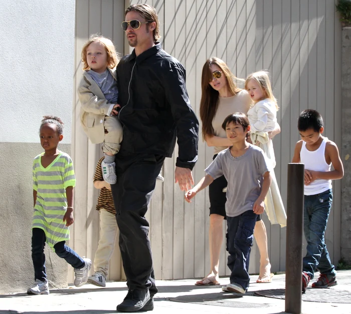 1 toti copiii jpg jpeg