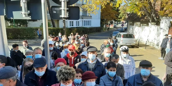 Maratonul de vaccinare de la Spitalul Militar Braşov FOTO Ioan Buciumar