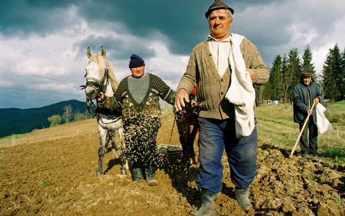 Echinocțiul de primăvară marchează începutul muncii la câmp pentru țăranul român
