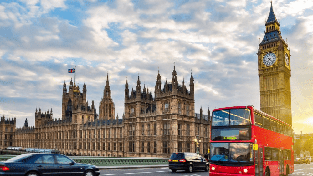Schema privind șederea cetățenilor UE în Regatul Unit după Brexit este ilegală, susține Înalta Curte