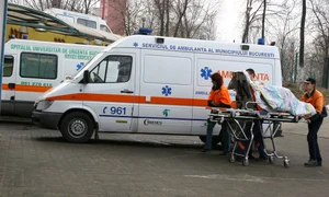 1310721857ambulanta salvare spitale bolnavi mr jpeg
