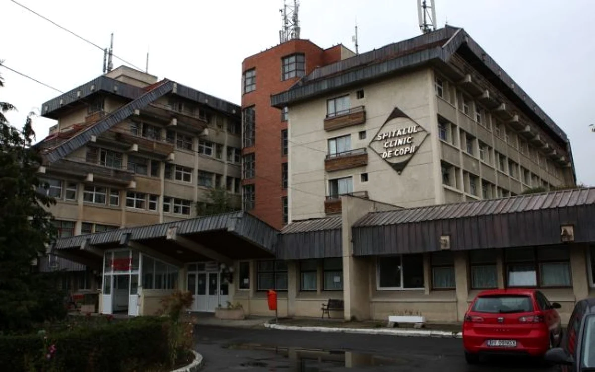 Montarea de antene GSM, care emit radiaţii, pe acoperişul Spitalului de copii, s-a făcut fără acordul Consiliului Judeţean Braşov