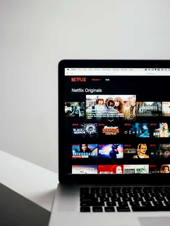 netflix laptop jpg