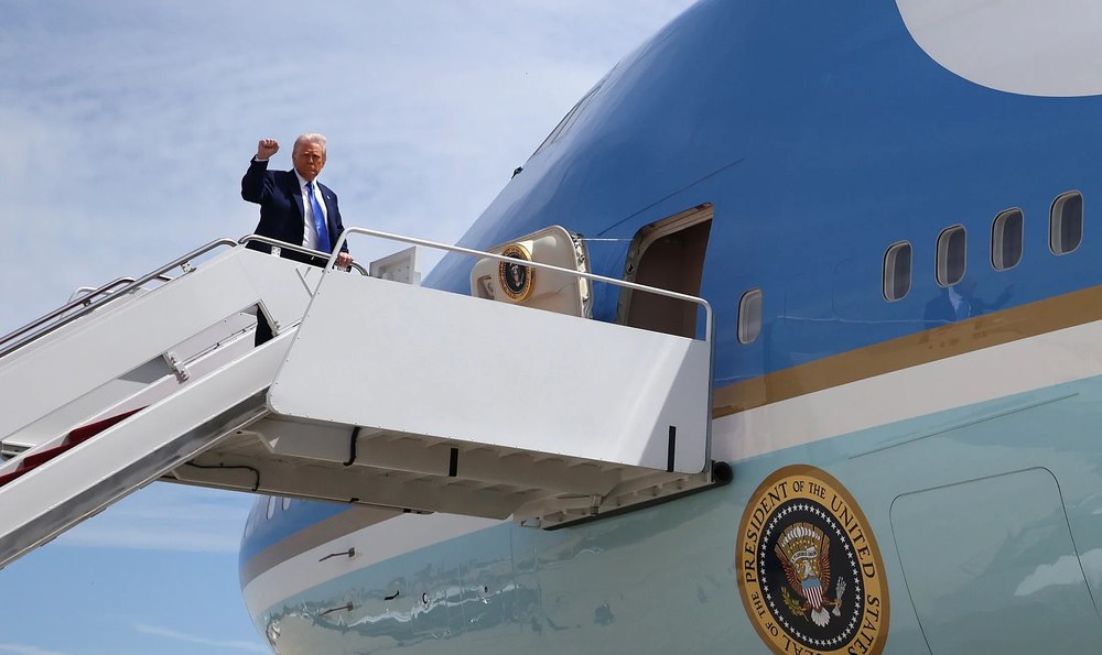 Trump este încântat de avionul de lux oferit „gratuit” de Qatar, dar experții avertizează: SUA ar putea plăti sute de milioane de dolari