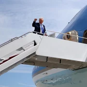 trump avion prezidential foto x jpg