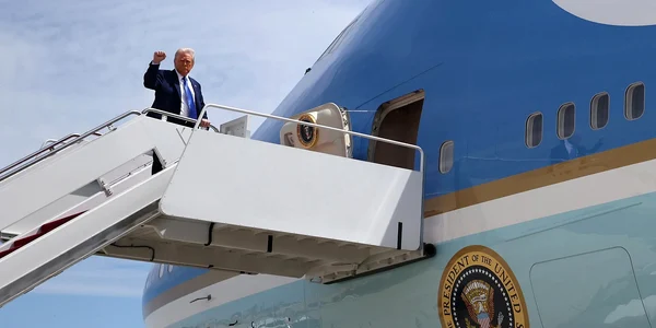 trump avion prezidential foto x jpg