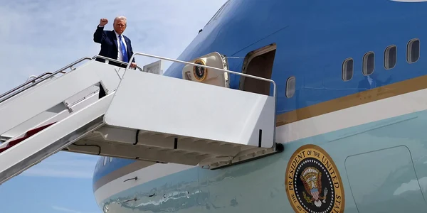 trump avion prezidential foto x jpg