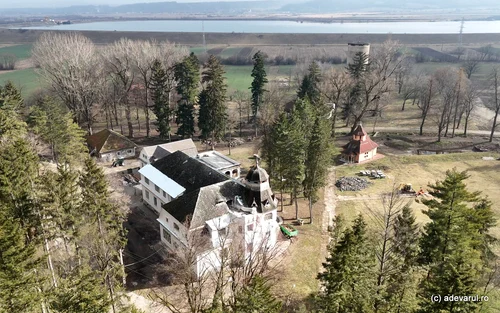 Castelul Pogany  Foto Daniel Guță ADEVĂRUL (30) jpg