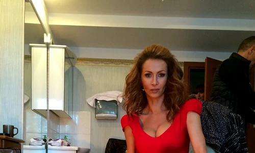 Mihaela Rădulescu a votat într o pauză de filmare, în Chişinău jpeg