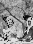 Regina Elisabeta a II a cu Regele Faisal al Arabiei Saudite la Londra în 1967 GettyImages 2148281640 jpg