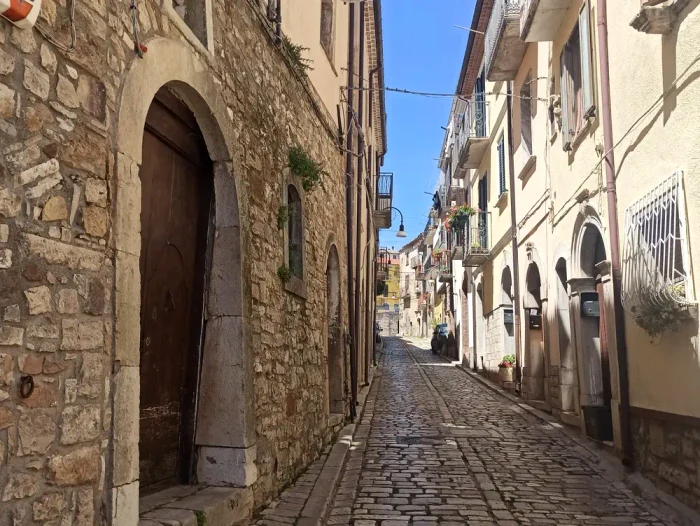 Sant'Elia a Pianisi din Italia FOTO: f Callie Riemann