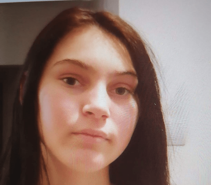 O fată de 14 ani, din Olt, a dispărut de trei zile. Andreea a plecat de la școală, nu se știe unde