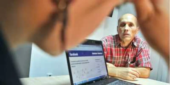 Medicul Ioan Gotcă şi cel mai recent „agent patogen“ cu care are de luptat: Facebook