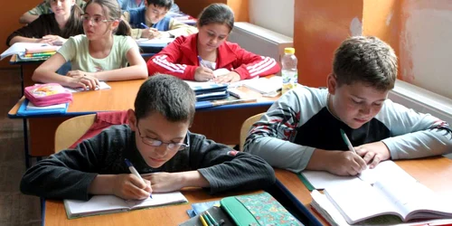 Costurile trimiterii unui copil la şcoală sunt ridicate