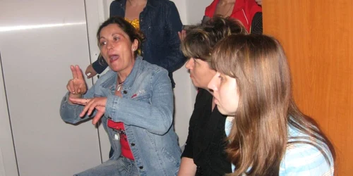 Consiliere pentru surdo-muti